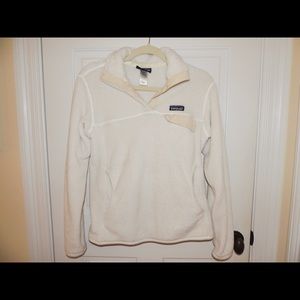 Ladies Patagonia pullover size medium